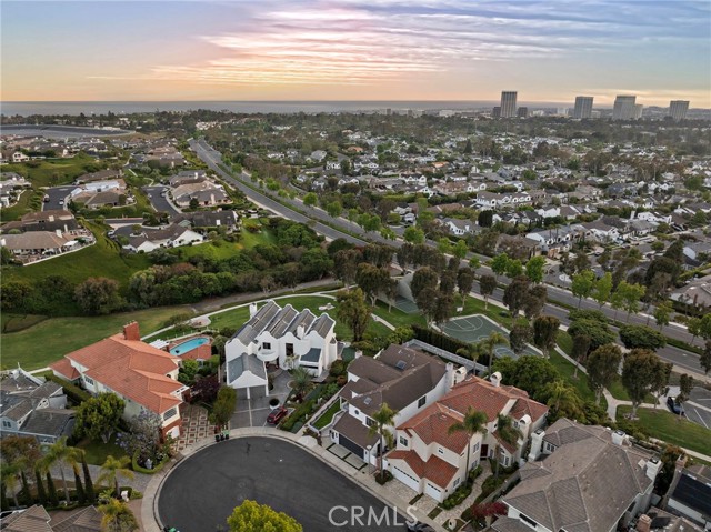 Detail Gallery Image 40 of 41 For 5 Hillsborough, Newport Beach,  CA 92660 - 4 Beds | 4/1 Baths