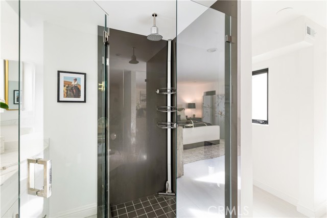 Detail Gallery Image 17 of 45 For 707 Begonia Ave, Corona Del Mar,  CA 92625 - 5 Beds | 5/1 Baths