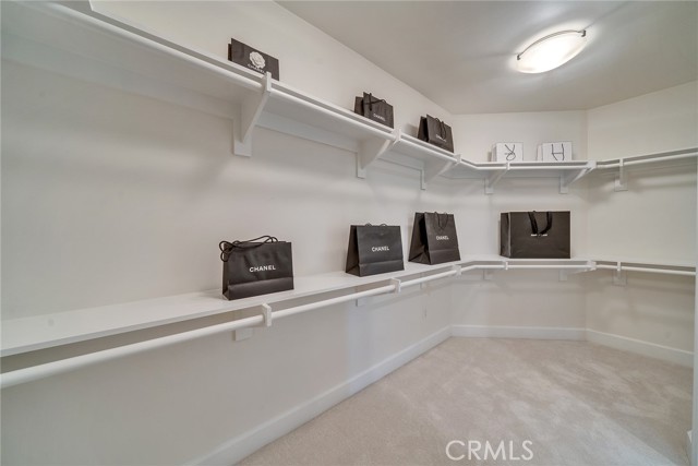 5451 Newcastle Lane, Calabasas CA: https://media.crmls.org/medias/a9e3828f-cc7b-46c2-8377-6a1eb510ef3e.jpg
