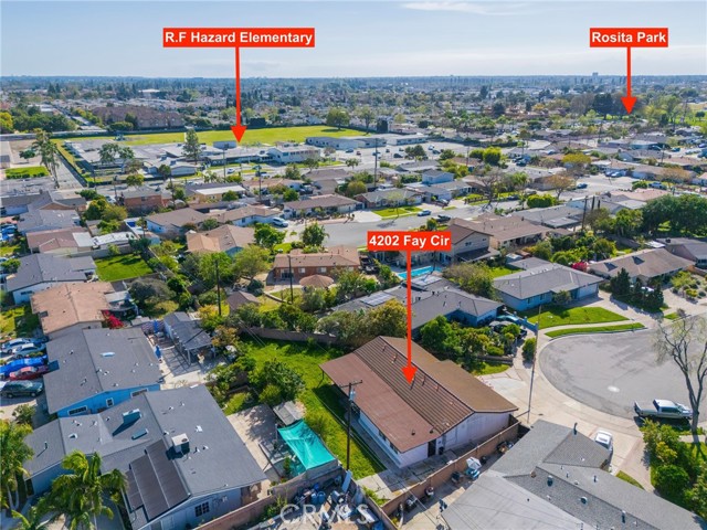 Detail Gallery Image 10 of 22 For 4202 West Fay Cir, Santa Ana,  CA 92703 - 4 Beds | 2 Baths