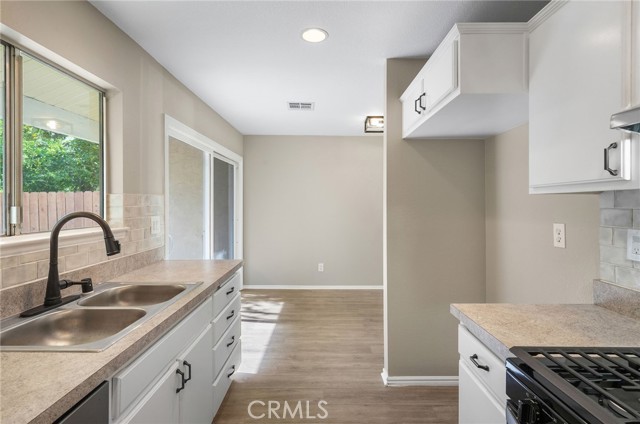 6590 Marquette Street, Moorpark CA: https://media.crmls.org/medias/a9e62e4f-5fe4-4d34-beb7-5b528aaba13d.jpg