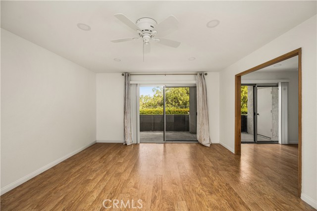 Image 5 of 37 For 21931 Rimhurst  117