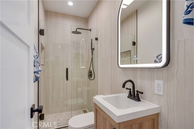 Detail Gallery Image 32 of 48 For 1800 S Oxford, Los Angeles,  CA 90006 - 4 Beds | 2/1 Baths