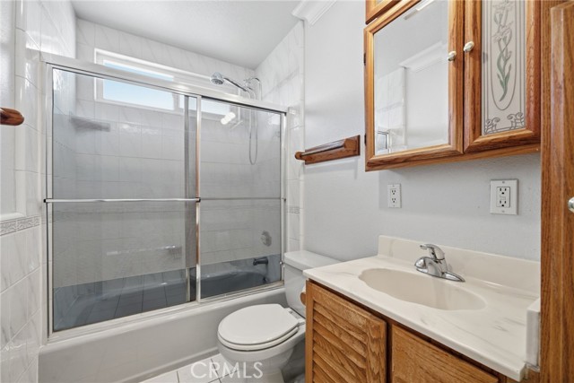 Image 13 of 21 For 6999 Leilani