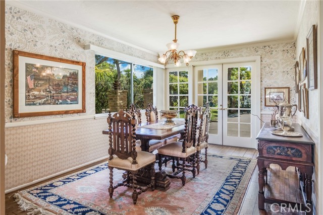 Formal dining room