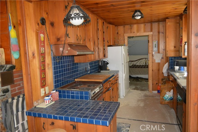 39181 Quail, Bass Lake CA: https://media.crmls.org/medias/a9e80ee7-7f2d-4f3b-b370-e686bcd5981f.jpg