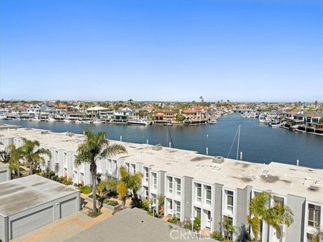 Detail Gallery Image 36 of 38 For 4053 Aladdin Dr, Huntington Beach,  CA 92649 - 3 Beds | 2/1 Baths