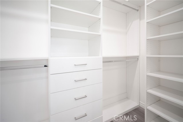 Detail Gallery Image 20 of 37 For 22647 Clarendon St, Woodland Hills,  CA 91367 - 3 Beds | 2 Baths