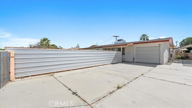 Detail Gallery Image 3 of 35 For 4325 E Calle De Carlos, Palm Springs,  CA 92264 - 3 Beds | 2 Baths