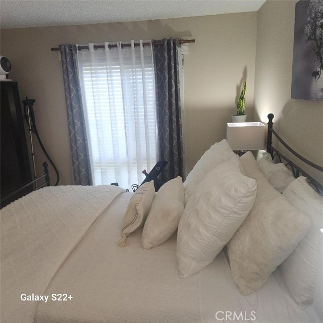 2821 S Fairview Street, Santa Ana CA: https://media.crmls.org/medias/a9ea82ff-ef09-4d91-ab75-e57beda02441.jpg
