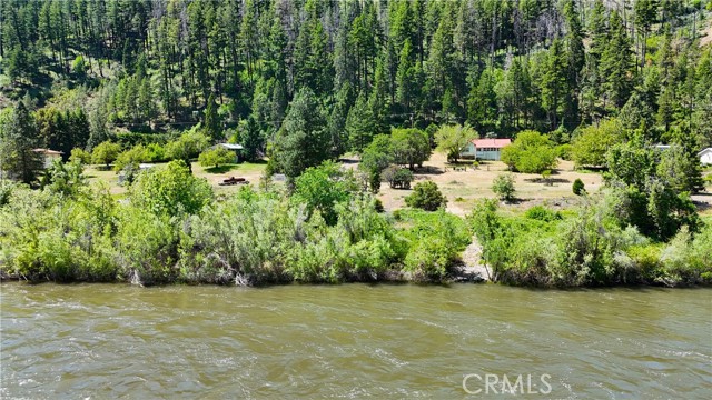 38703 State Highway 96, Klamath River CA: https://media.crmls.org/medias/a9eacaff-b2cf-48b9-a39a-fbef844e0c41.jpg