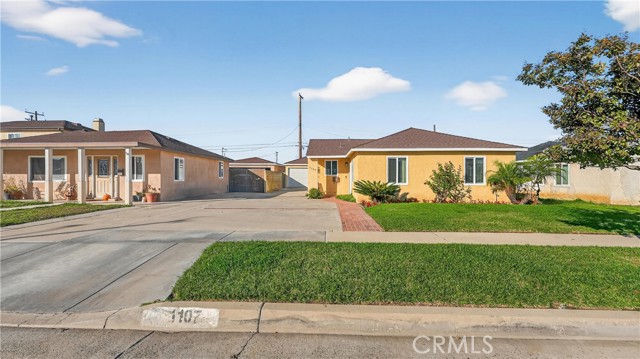 Detail Gallery Image 4 of 34 For 1107 W 210th St, Torrance,  CA 90502 - 4 Beds | 2 Baths