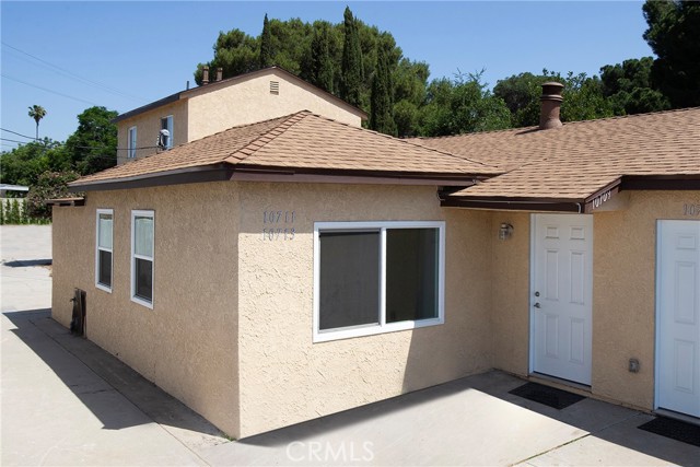 10709 Sherman Place, Sun Valley CA: https://media.crmls.org/medias/a9ec88c8-ee4a-4a75-880c-4db5987ee5d2.jpg