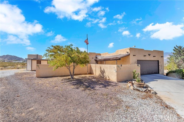 Detail Gallery Image 6 of 61 For 38147 Rabbit Springs Rd, Lucerne Valley,  CA 92356 - 3 Beds | 2 Baths