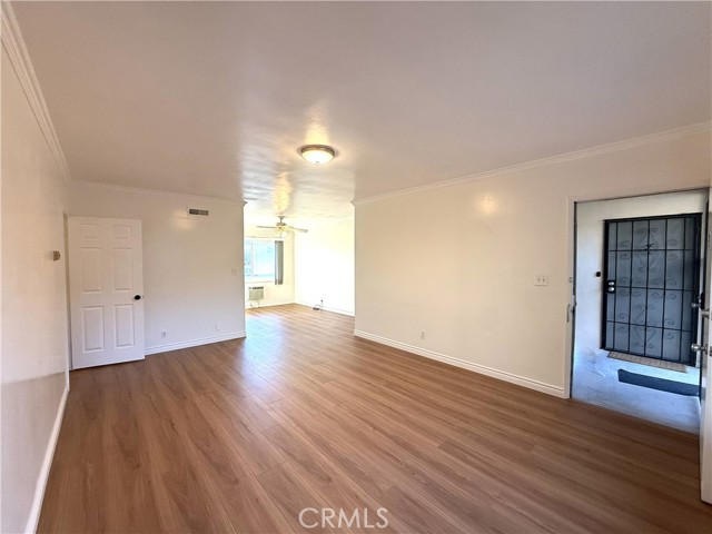 Detail Gallery Image 2 of 12 For 665 S Lake Ave, Pasadena,  CA 91106 - 1 Beds | 1 Baths