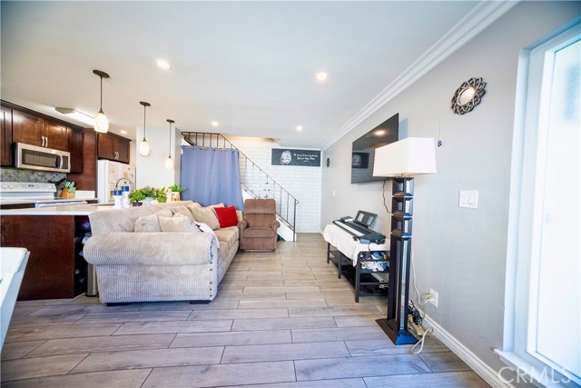 Detail Gallery Image 5 of 19 For 639 Avenida Del Platino, Newbury Park,  CA 91320 - 2 Beds | 1 Baths