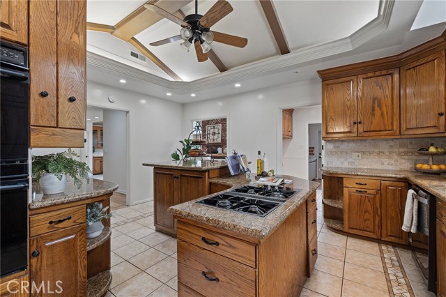 Detail Gallery Image 22 of 49 For 15155 El Soneto, Whittier,  CA 90605 - 3 Beds | 3 Baths