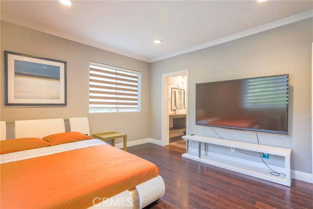Detail Gallery Image 25 of 36 For 3959 Tropical Dr, Studio City,  CA 91604 - 3 Beds | 3/1 Baths