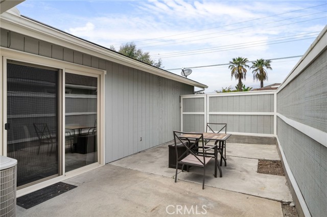 4622 San Jose Street, Montclair CA: https://media.crmls.org/medias/a9ee6bde-eee6-4a39-961b-e247bd75aa50.jpg