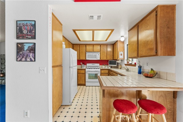 Detail Gallery Image 14 of 42 For 41038 171st, Lancaster,  CA 93535 - 3 Beds | 2 Baths