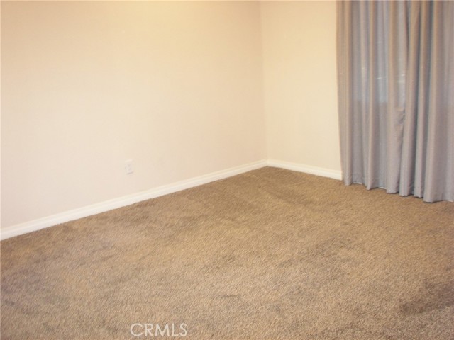 24977 Crest Forest Drive, Crestline CA: https://media.crmls.org/medias/a9eed8aa-a40b-47a5-86db-8f8e09c68404.jpg