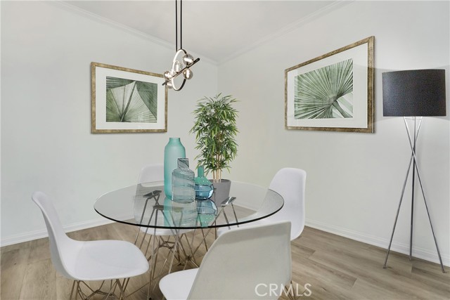 10861 Moorpark Street, North Hollywood CA: https://media.crmls.org/medias/a9ef794e-3509-48f4-91a8-d29ca6a6897f.jpg