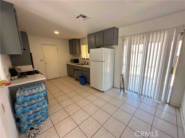 Detail Gallery Image 19 of 33 For 18609 New Hampshire St, Adelanto,  CA 92301 - – Beds | – Baths