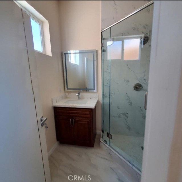 Detail Gallery Image 19 of 35 For 3765 Globe Ave, Los Angeles,  CA 90066 - – Beds | – Baths