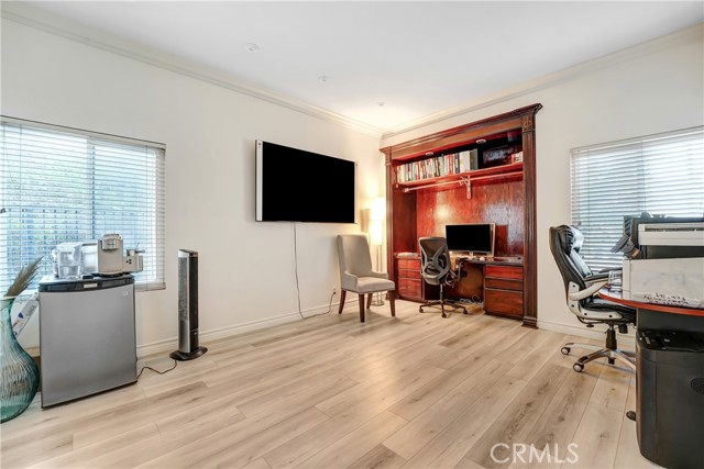 3866 Hunter Crest Court, Moorpark CA: https://media.crmls.org/medias/a9f1b369-4f5c-4a39-958e-01430fc10625.jpg