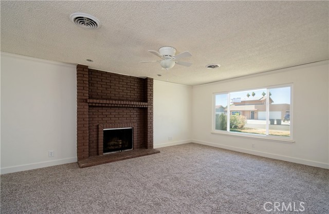 Detail Gallery Image 11 of 22 For 396 N Earle St, Blythe,  CA 92225 - 3 Beds | 2 Baths