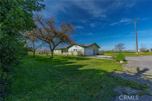 Image 5 of 46 For 8136 Walnut Avenue