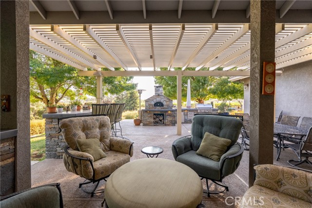 Detail Gallery Image 34 of 71 For 1991 Circle B Rd, Paso Robles,  CA 93446 - 5 Beds | 3 Baths