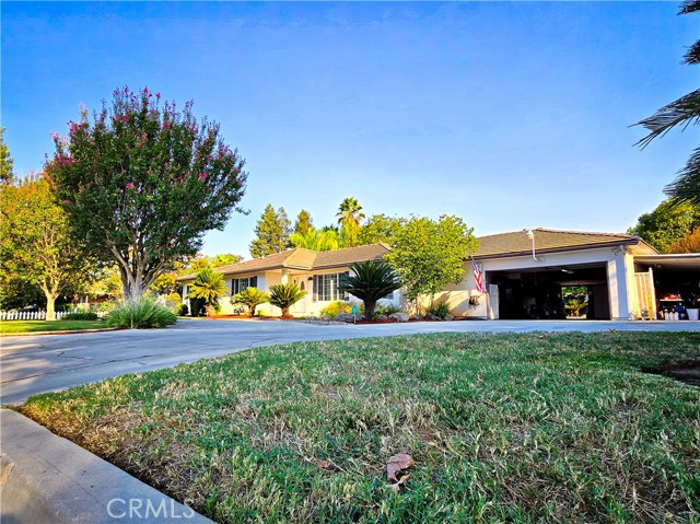 Detail Gallery Image 7 of 45 For 1654 W Vartikian Ave, Fresno,  CA 93711 - 3 Beds | 2/1 Baths