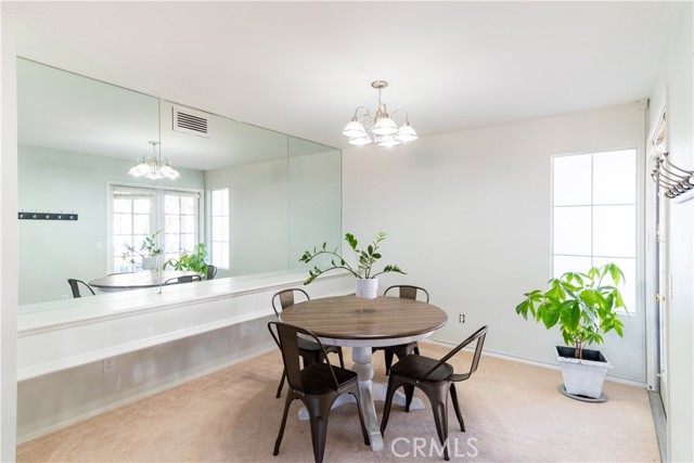 Detail Gallery Image 5 of 37 For 16395 Cuyama Way, Apple Valley,  CA 92307 - 4 Beds | 2/1 Baths