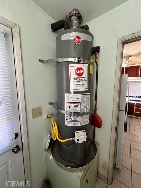 8675 Colorado Avenue, Riverside CA: https://media.crmls.org/medias/a9f3bf29-7677-47ac-a1a7-b77bf1657d07.jpg