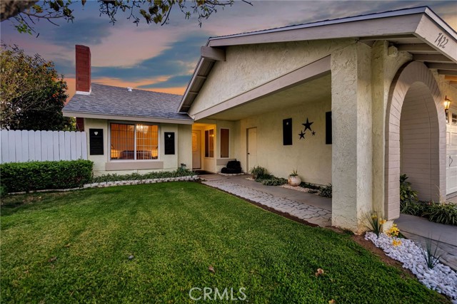 Detail Gallery Image 3 of 23 For 7422 Candle Light Dr, Jurupa Valley,  CA 92509 - 4 Beds | 2 Baths