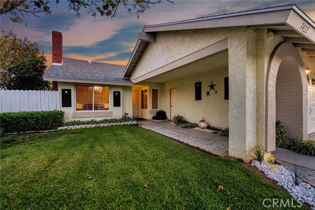 Detail Gallery Image 3 of 23 For 7422 Candle Light Dr, Jurupa Valley,  CA 92509 - 4 Beds | 2 Baths