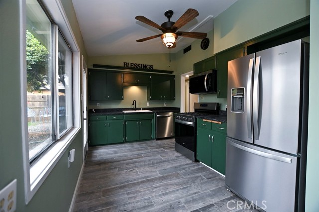 Detail Gallery Image 9 of 41 For 1280 Dale, Chico,  CA 95926 - 3 Beds | 1 Baths