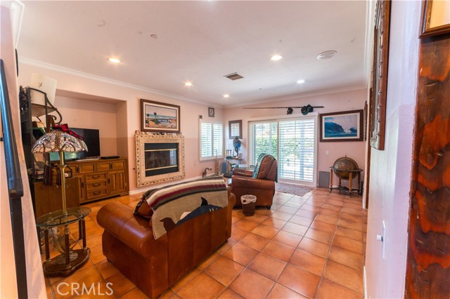 Detail Gallery Image 8 of 14 For 248 W Avenida Granada, San Clemente,  CA 92672 - 3 Beds | 2/1 Baths