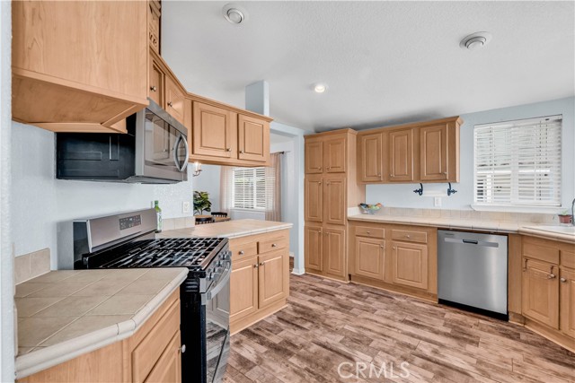 Detail Gallery Image 8 of 21 For 1550 Rimpau Ave #152,  Corona,  CA 92881 - 3 Beds | 2 Baths
