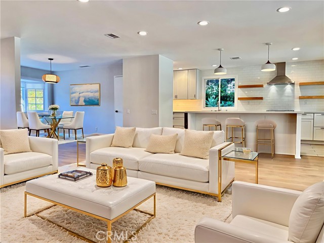 Detail Gallery Image 5 of 48 For 7063 Middlesbury Ridge Cir, West Hills,  CA 91307 - 3 Beds | 2/1 Baths