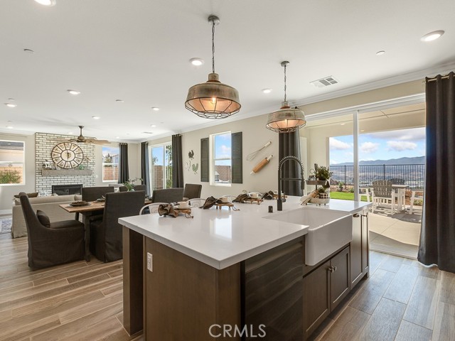 Detail Gallery Image 20 of 39 For 28921 Saddle Cir, Castaic,  CA 91384 - 4 Beds | 3 Baths