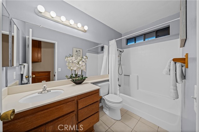 Detail Gallery Image 11 of 21 For 3516 Landsford Way, Carlsbad,  CA 92010 - 3 Beds | 2/1 Baths