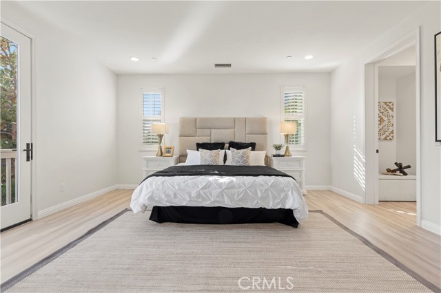 115 Hollow Tree, Irvine CA: https://media.crmls.org/medias/a9f732c8-b230-4899-aff0-c83774152d12.jpg