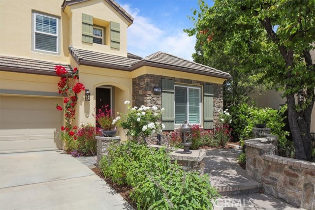 Detail Gallery Image 3 of 37 For 27086 Maple Tree Ct, Valencia,  CA 91381 - 4 Beds | 3 Baths