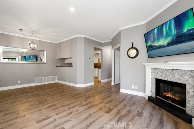 87 Mcafee Court, Thousand Oaks CA: https://media.crmls.org/medias/a9f7ec74-bfc6-4064-bc6d-514aaa2c6c79.jpg