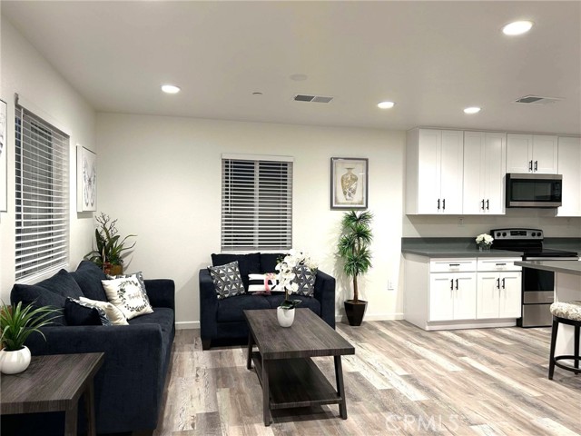 16700 Joy Street, Lake Elsinore CA: https://media.crmls.org/medias/a9f7fa28-990d-46ef-a793-71060b694685.jpg