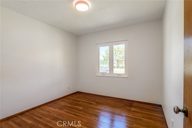 Image 12 of 36 For 2360 Fanwood Avenue