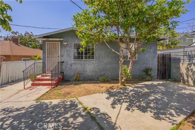 2653 Alice Street, Los Angeles CA: https://media.crmls.org/medias/a9f8e105-9940-41a4-9ca3-36dc83467bcd.jpg