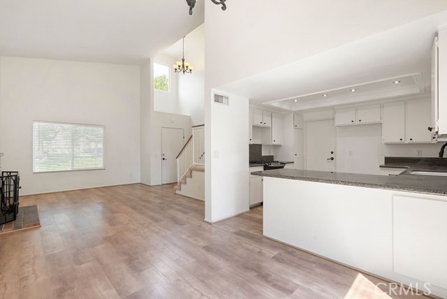 Detail Gallery Image 4 of 30 For 9926 Highland Ave, Rancho Cucamonga,  CA 91737 - 3 Beds | 2/1 Baths